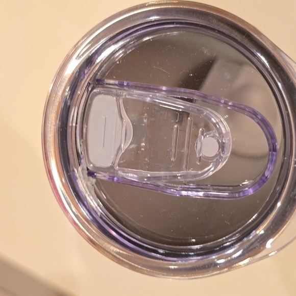 NIB Insulated 20 Oz. Tumbler With Metal Straw And Cleaning Brush - Picture 6 of 6